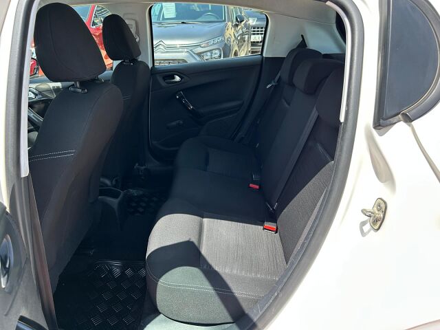 PEUGEOT 208 ACTIVE 1.4 HDI MANUAL SPANISH LHD IN SPAIN 142000 MILES SUPERB 2013